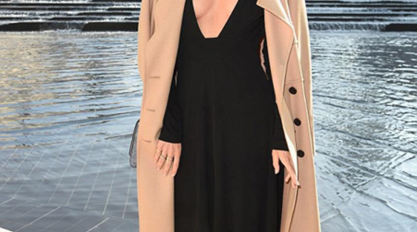 Miranda Kerr&rsquo;den g&ouml;z kamaştırıcı stil