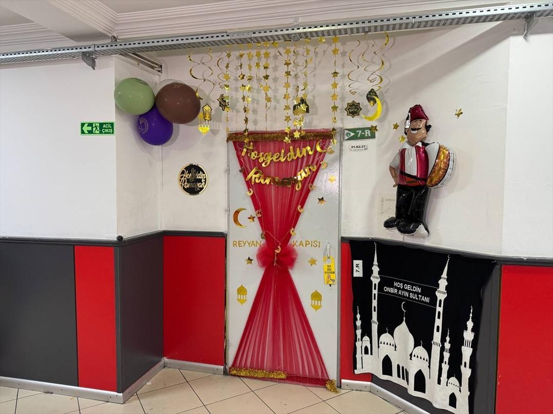 Son dakika | "Kabe de hacılar" ilahisi Bahçeli nin de gündeminde: "Dağa taşa Allah dedirtti, akıma dönüştü" 1