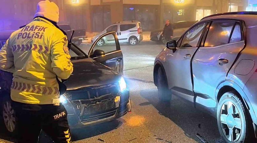 Paland&ouml;ken&rsquo;de trafik kazası: 1 yaralı