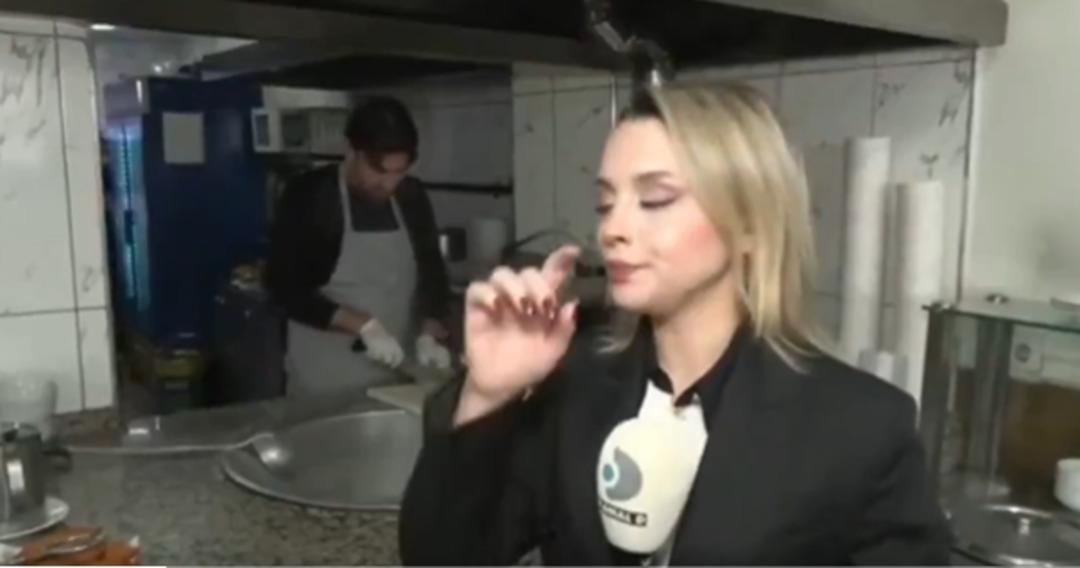 Kanal D muhabiri Kübra Aydın sakatat dükkanında zor anlar yaşadı! Neredeyse kusacaktı 2