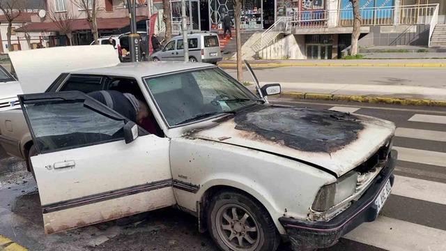 Seyir halindeki ara&ccedil;ta yangın 1