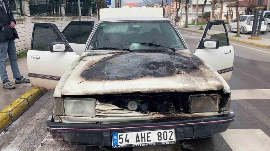 Seyir halindeki ara&ccedil;ta yangın