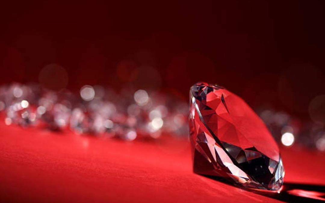 Altın bile yanında ucuz kalır! Fiyatı dudak u&ccedil;uklatıyor: K&uuml;&ccedil;&uuml;k ama servet değerinde 2