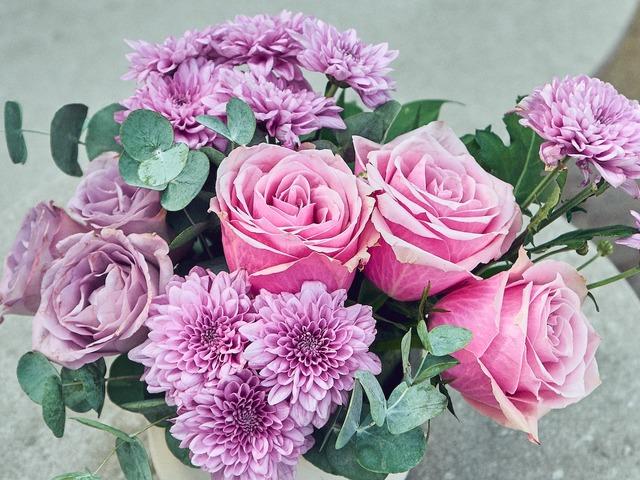 &Ccedil;i&ccedil;ek değil, saygı g&ouml;nderiyoruz: 8 Mart i&ccedil;in anlamlı bir rehber