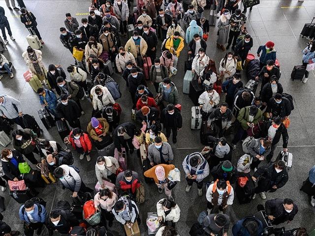 &Ccedil;in'de Bahar Bayramı tatilinde &uuml;lke i&ccedil;inde 2,8 milyar seyahat yapıldı