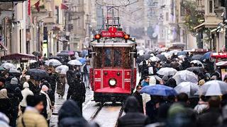 Son dakika: Meteoroloji İstanbul i&ccedil;in g&uuml;n verdi! Hava tersine d&ouml;n&uuml;yor, sulu kar etkili olacak