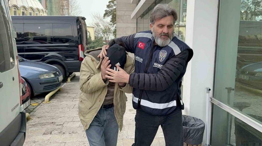 Uyuşturucu hapla yakalanan ş&uuml;pheliye adli kontrol