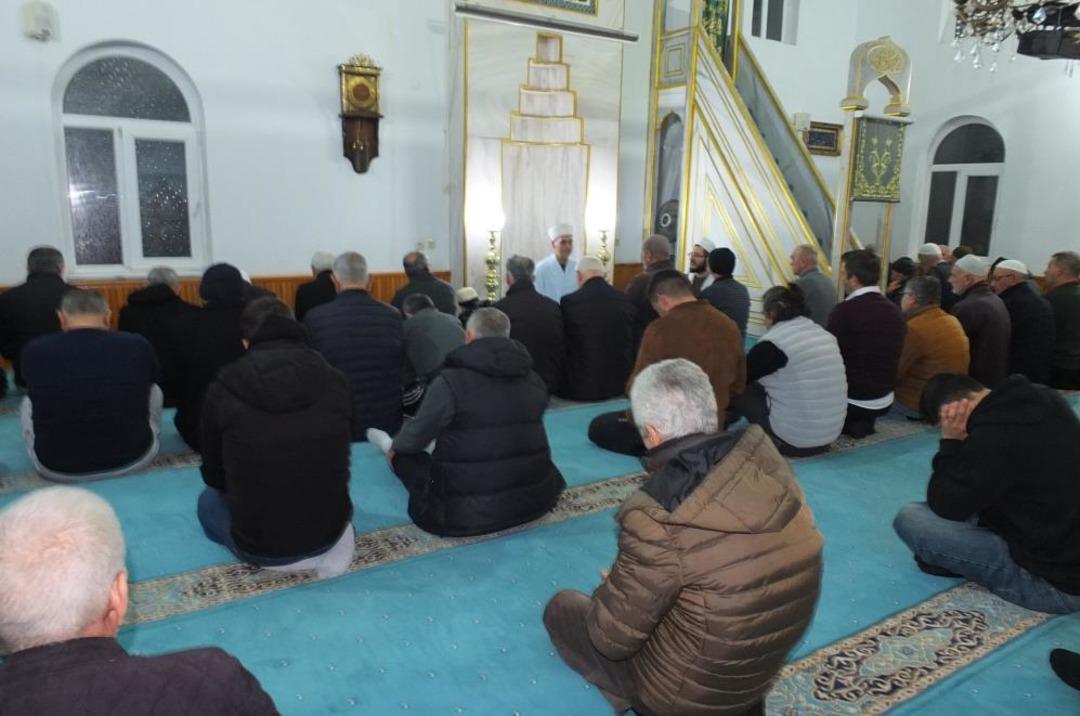 Balıkesir de 3 dakika erken okunan ezan kafaları karıştırdı: M&uuml;ft&uuml;den a&ccedil;ıklama geldi 4