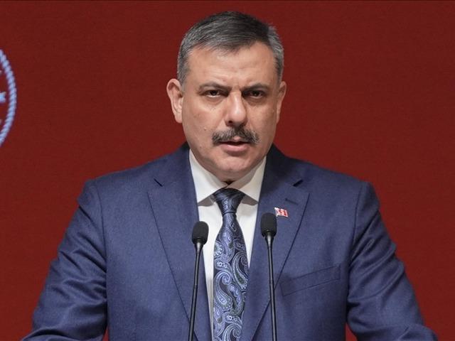 İ&ccedil;işleri Bakanı &Ccedil;ift&ccedil;i: "&Ccedil;ocukların internet kullanım alanları kontroll&uuml; şekilde daraltılmalı"