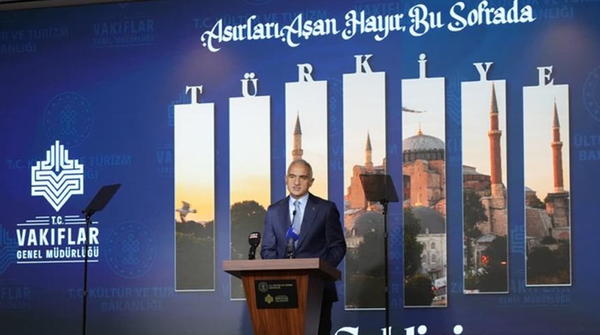 Bakan Ersoy: "Vakıflar g&uuml;nde 100 bin vatandaşımıza iftar veriyor" 