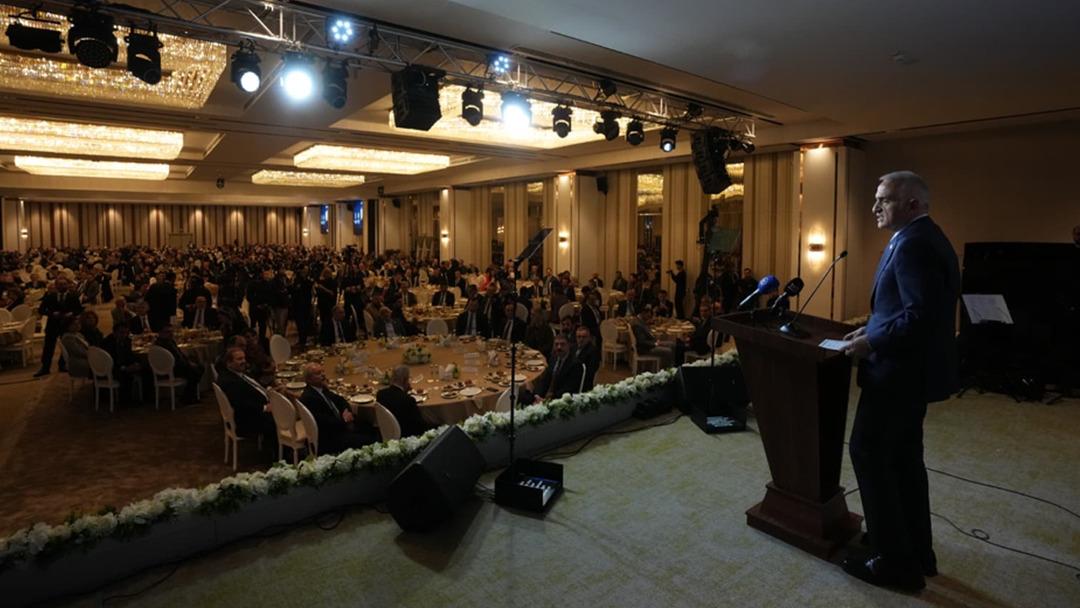 Bakan Ersoy: "Vakıflar günde 100 bin vatandaşımıza iftar veriyor" 1