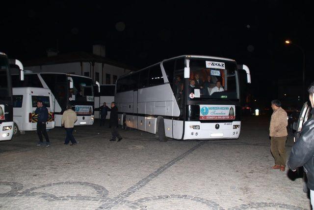 Akşehir’den, Çanakkale’ye üçüncü kafile dualarla uğurlandı