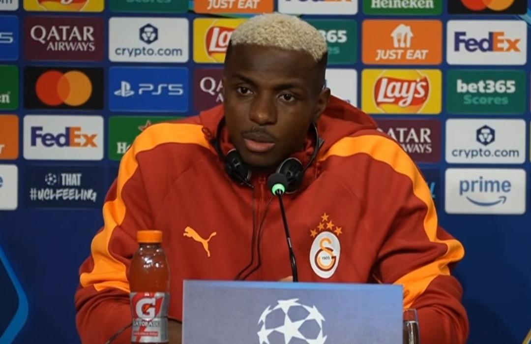 Victor Osimhen den basın toplantısında transfer yanıtı! "Neden olmasın diyebilirim" 7