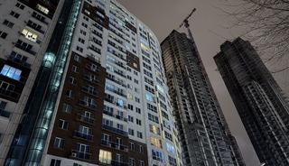 Esenyurt'taki bir rezidansta korkun&ccedil; olay! Silahla vurulmuş halde bulundular