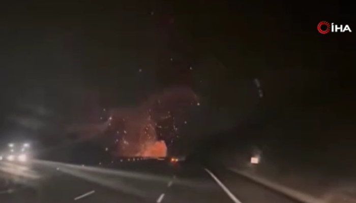 Balıkesir'de F-16 savaş u&ccedil;ağının d&uuml;şme anı! 