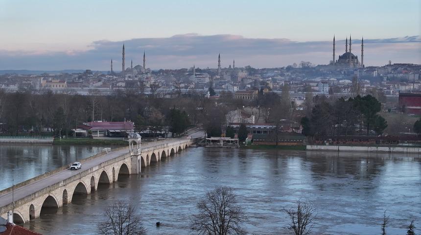 Meri&ccedil; ve Tunca nehirlerinin debisindeki d&uuml;ş&uuml;ş devam ediyor