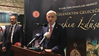 Kadınların sahneye çıkarılmadığı iddiasına şaşırtan cevap!