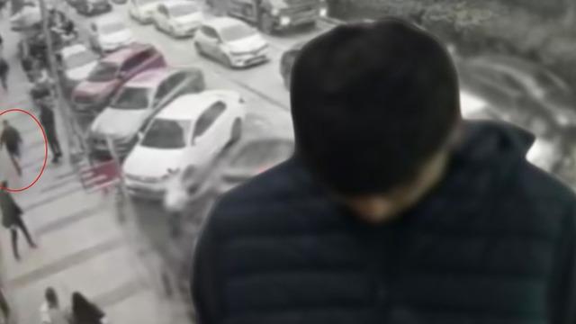 Polis 1,5 yıl önceyi hatırladı! Yapay zeka kullanan hükümlü eşinin dövmesinden yakalandı