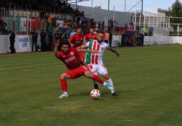 TFF 3. Lig: Diyarbekirspor: 0 - Tire 1922 Spor: 0 1