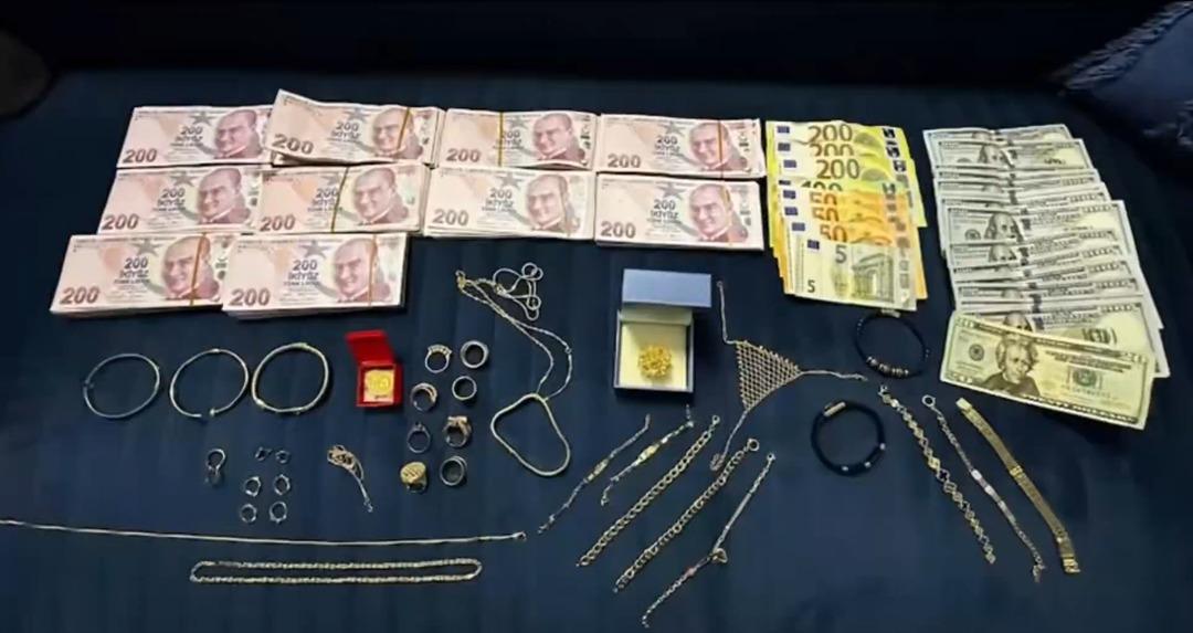 İstanbul da dev uyuşturucu operasyonu! Banka hesaplarına ve onlarca şirkete el konuldu! 13 kişi g&ouml;zaltında 3