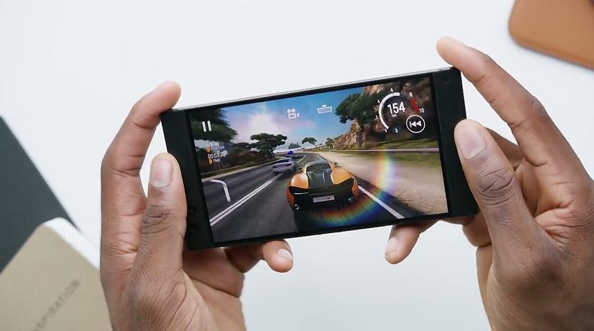Oyuncular bunu beğendi: Xiaomi Blackshark bomba gibi özelliklerle geliyor!