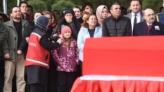 Son dakika: Kahraman babasını g&ouml;zyaşlarıyla uğurladı...