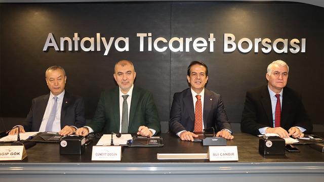 Antalya'dan ocakta 70 milyon dolarlık yaş meyve ve sebze ihracatı