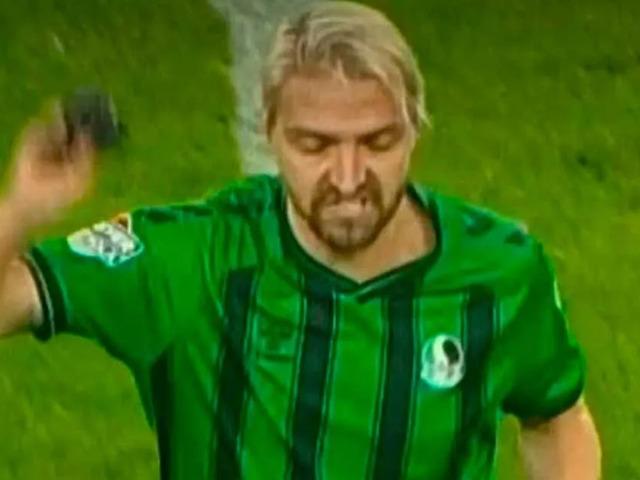 Sakaryaspor'da Caner Erkin depremi! 12 ma&ccedil;ta 4 kırmızı kart sabırları taşırdı, ipler resmen koptu!