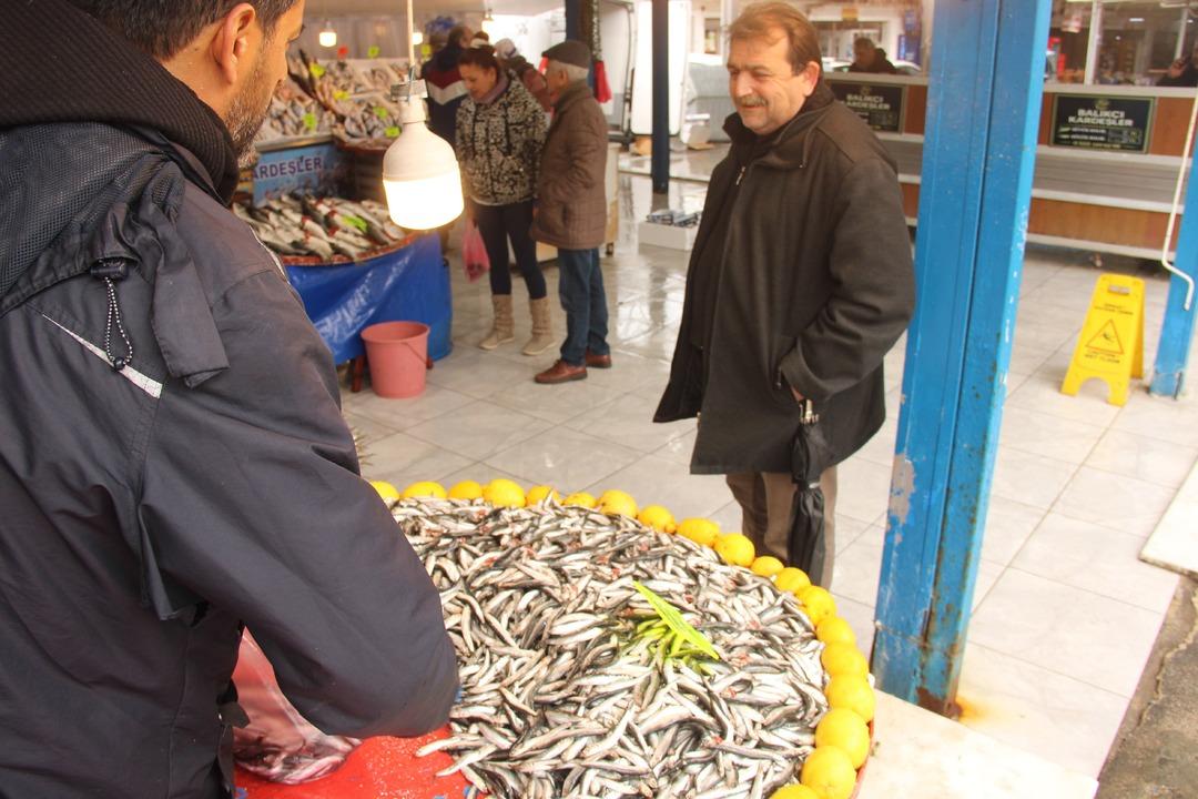 Fiyatlar ucuzladı, tezgahlarda yoğunluk  Daha da d&uuml;şebilir  2