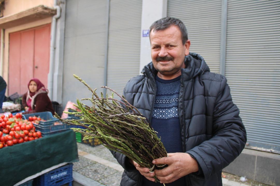 Halk arasında  acı ot  diye biliniyor! Şifalı bitki pazara indi, bağı 150 TL ye satılıyor 2