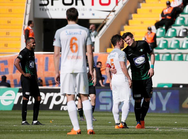 Emre Belözoğlu'na sosyal medyada tepki! G4