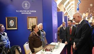 "K&uuml;lliye&rsquo;de Ramazan" etkinliklerine b&uuml;y&uuml;k ilgi: Bakan Ersoy at&ouml;lyeleri inceledi