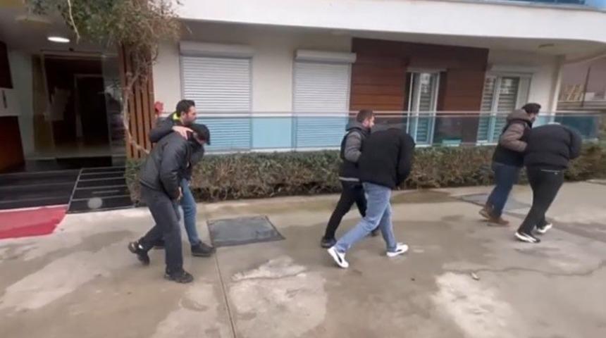 İzmir&rsquo;de dev yasa dışı bahis operasyonu: 49 tutuklama