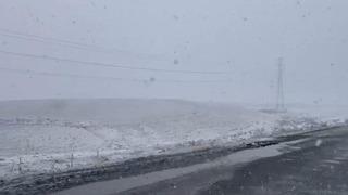 Türkiye’nin en kurak ilçelerinden Karapınar’da kar sevinci