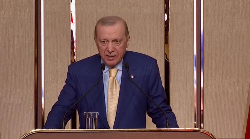 Cumhurbaşkanı Erdoğan: "T&uuml;rkiye'de yaşanan değişimi i&ccedil;ine sindiremiyorlar"