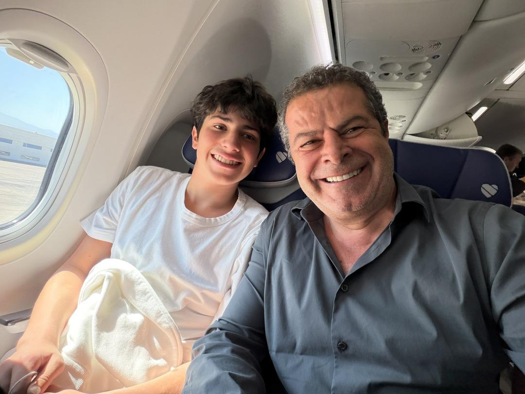 C&uuml;neyt &Ouml;zdemir, mahsur kaldığı Meksika dan ayrıldı: "Bizi kartele hedef g&ouml;steriyordu" 2