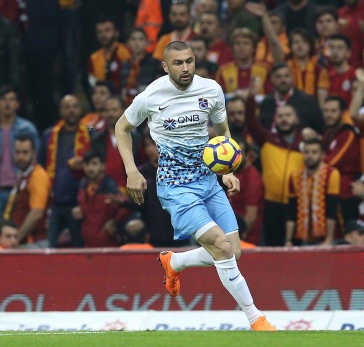 Galatasaray taraftarı ile Burak Yılmaz arasında gerginlik G4