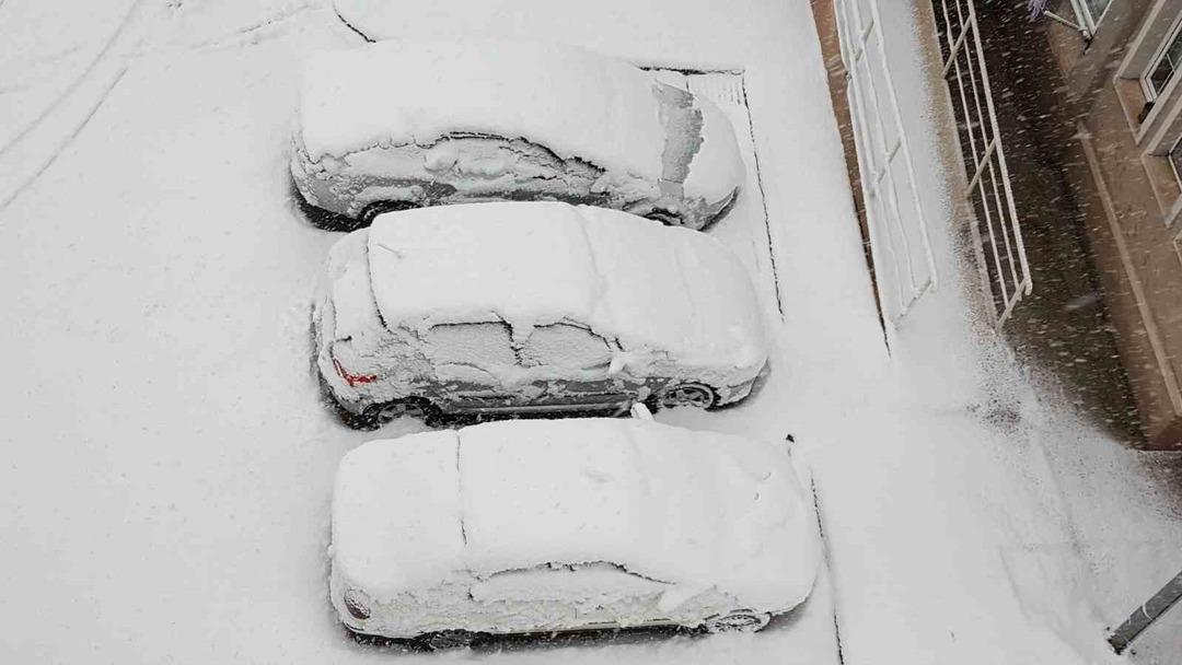 Okullar tatil edildi! 8 ilden son dakika haberleri peş peşe geldi: Eğitime yağmur ve kar engeli 3