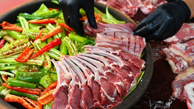 Hazırlaması 5 dakika pişirmesi 5 saat: Tescilli lezzete Ramazan'da yoğun ilgi