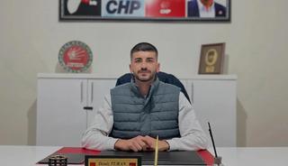 CHP'li isim 'su&ccedil;u ve su&ccedil;luyu &ouml;vme' iddiasıyla g&ouml;zaltında