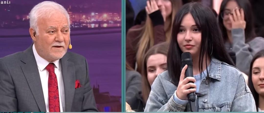 Nihat Hatipoğlu soruyu anlamadı tekrar tekrar sordu!  Gen&ccedil;lerin dilinde  deyip... 3