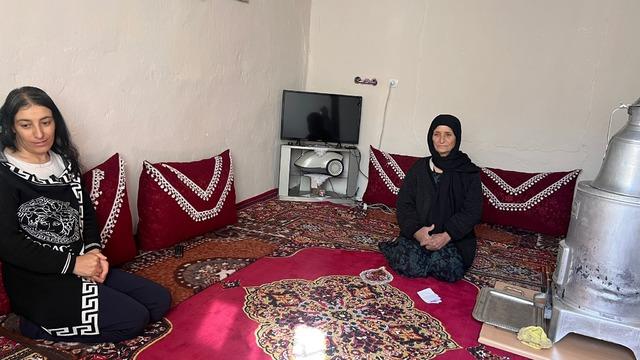 Kimliklerindeki yazı 40 yıldır hayatlarını kararttı: Hastanede utanıyorlar, okula gidemiyorlar 2