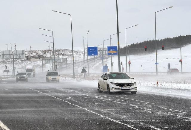 Erzurum, Ardahan, Tunceli, Kars ve Erzincan da kar etkili oldu 1
