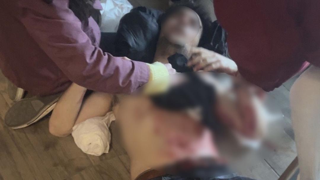 Beyoğlu ndaki &ouml;zel &uuml;niversitede  d&ouml;nem &ouml;devi  kavgası! Arkadaşını g&ouml;ğs&uuml;nden bı&ccedil;akladı 5