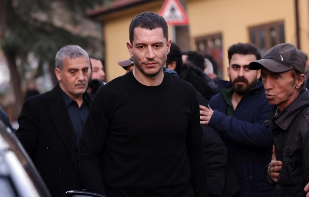 Yeraltı 5. b&ouml;l&uuml;m&uuml;yle reyting listesini alt &uuml;st etti!   Hi&ccedil; bozmayın   3