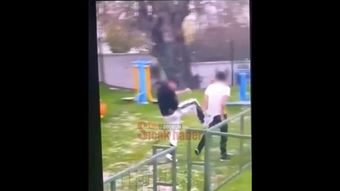 Yer: Bodrum... Otizmli akranını evire çevire dövdü: O anlar kamerada! 1