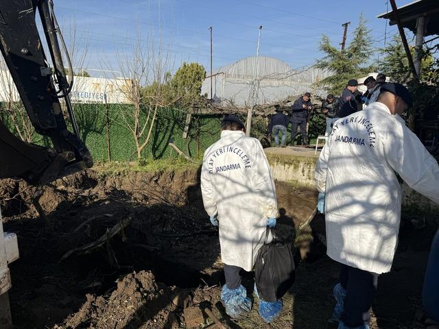 Manisa da 2009 yılında kaybolan gen&ccedil; kızın &ouml;ld&uuml;r&uuml;lmesine ilişkin 2 ş&uuml;pheli adliyede 1