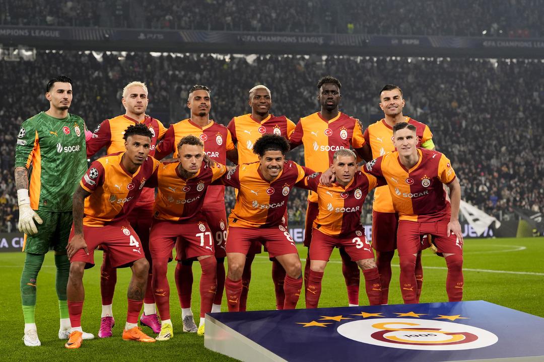 Juventus ma&ccedil;ındaki performansıyla Galatasaray'ın yıldızına t&uuml;m d&uuml;nya hayran kaldı! Paylaşımlar peş peşe geldi: B&uuml;y&uuml;lenmiş gibiyim
