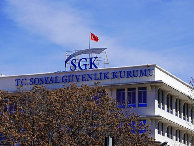 SGK&rsquo;dan erteleme ve taksit bekleyenlere kolaylık geldi: Şartlar değişti!