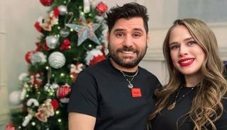 Bebeğini kucağına aldı! Kızına bakın hangi ismi verdi  